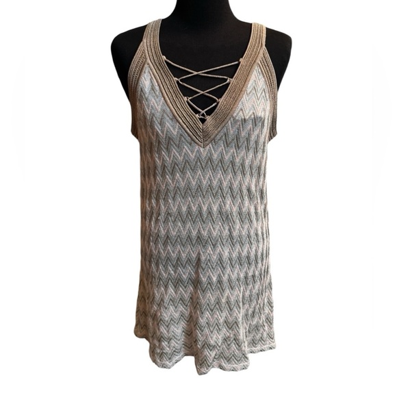 WHITE HOUSE BLACK MARKET Peach Gold Metallic V Neck Sleeveless Zigzag Tank EUC - Picture 1 of 15
